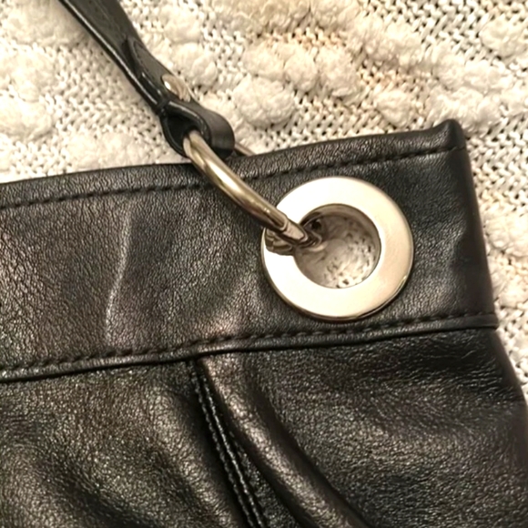 Coach Ashley Hippie Black Leather Bag F17605. - Picture 3 of 9